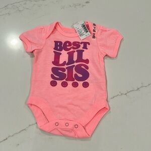 NWT The Children’s Place Best Lil Sis hot pink and purple onesie size 0-3m